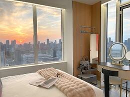 Skyline Luxe Panoramic Suites & towers Toronto