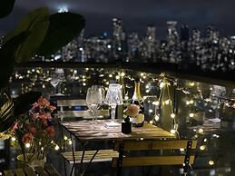 Skyline Luxe Panoramic Suites & towers Toronto