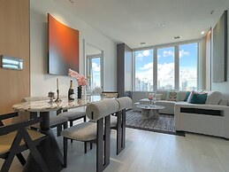 Skyline Luxe Panoramic Suites & towers Toronto