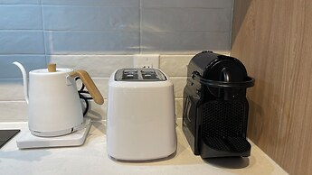 Skyline Luxe Panoramic Suites & towers Toronto