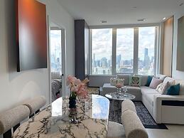 Skyline Luxe Panoramic Suites & towers Toronto