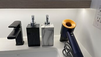 Skyline Luxe Panoramic Suites & towers Toronto