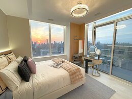 Skyline Luxe Panoramic Suites & towers Toronto