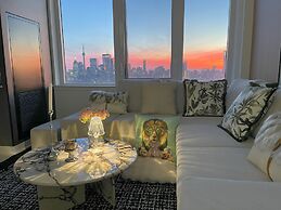 Skyline Luxe Panoramic Suites & towers Toronto