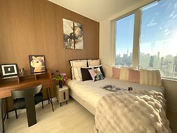Skyline Luxe Panoramic Suites & towers Toronto