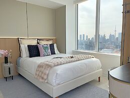 Skyline Luxe Panoramic Suites & towers Toronto