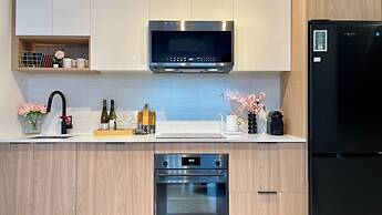 Skyline Luxe Panoramic Suites & towers Toronto