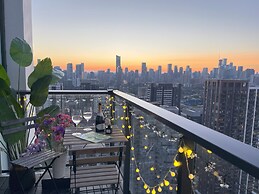 Skyline Luxe Panoramic Suites & towers Toronto