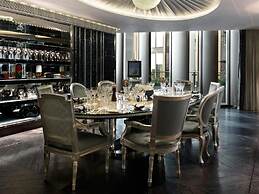 Skyline Luxe Panoramic Suites & towers Toronto