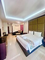The leaf&pool hostel