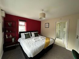 Flat With the View in Stroud