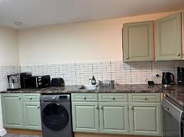 Flat With the View in Stroud