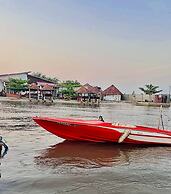 B. Home Resort and Spa