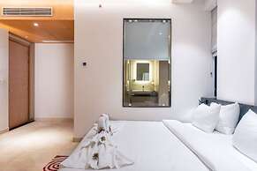 Krishna Courtyard Hotel And Convention