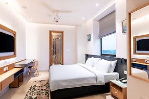 Krishna Courtyard Hotel And Convention