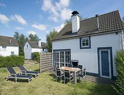 Pleasant Holiday Home With Garden