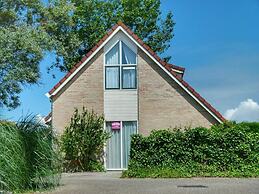 Pleasant Holiday Home With Garden