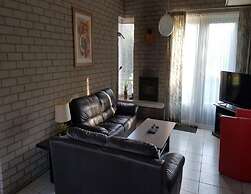 Pleasant Holiday Home With Garden
