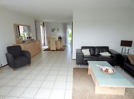 Pleasant Holiday Home With Garden