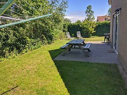 Pleasant Holiday Home With Garden