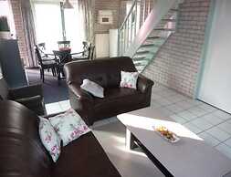 Pleasant Holiday Home With Garden