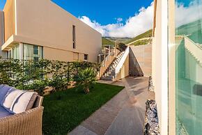 Golden Glow Villa Green Coast