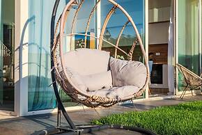 Golden Glow Villa Green Coast