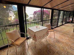 Les Bougainvilliers GuestHouse by Hansa