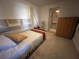 Les Bougainvilliers GuestHouse by Hansa