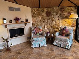 Les Bougainvilliers GuestHouse by Hansa