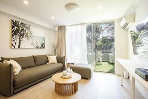 Luxurious Manly Retreat With Beachside Bliss