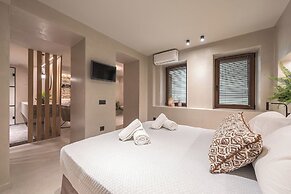 Apollonos 28 Luxury Suites