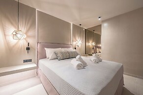 Apollonos 28 Luxury Suites