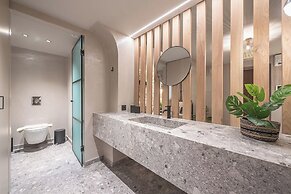 Apollonos 28 Luxury Suites