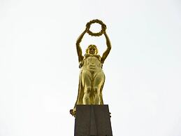 LA PIPISTRELLE B&B HOTEL