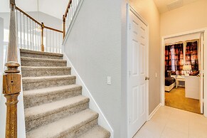 3 Mi to Disney: Family-friendly Home!