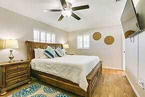 4 Mi to Lakes Park: Family Home in Fort Myers!