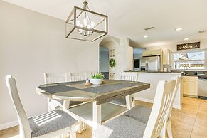4 Mi to Lakes Park: Family Home in Fort Myers!