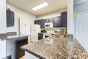 Walk to Papago Park: Condo in Phoenix