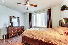 Walk to Papago Park: Condo in Phoenix