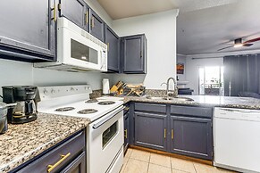 Walk to Papago Park: Condo in Phoenix