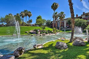 Walk to Papago Park: Condo in Phoenix