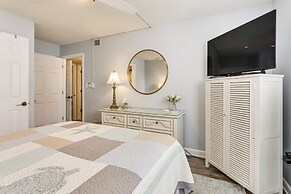 'wright by the Beach': Hilton Head Condo w/ Perks