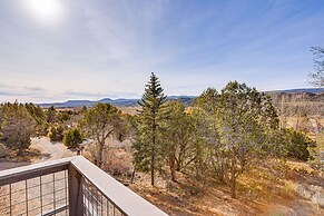 2 Mtn-view Decks + Natural Spring: Durango Retreat