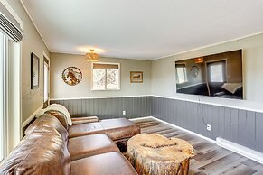 2 Mtn-view Decks + Natural Spring: Durango Retreat