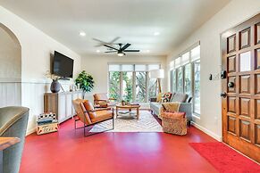 Gazebo, Patios & Grill: Colorful Tucson Retreat!