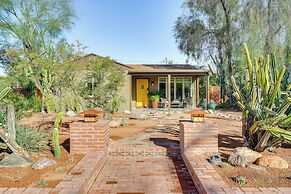 Gazebo, Patios & Grill: Colorful Tucson Retreat!