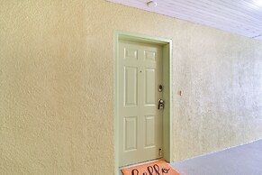 Short Walk to Bay & Ocean: Treasure Island Condo