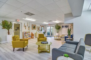 Short Walk to Bay & Ocean: Treasure Island Condo