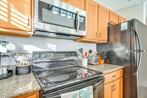 Short Walk to Bay & Ocean: Treasure Island Condo